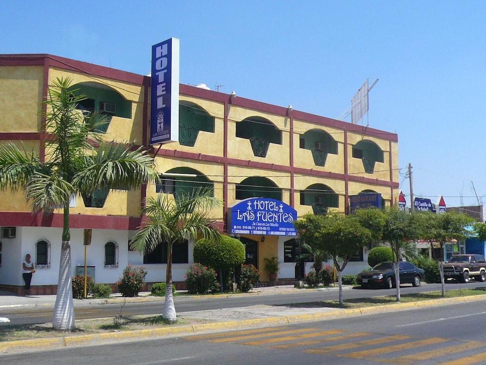 Hotel Las Fuentes Los Mochis Exterior photo