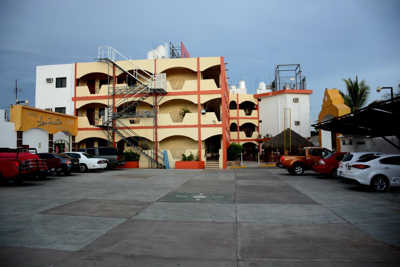 Hotel Las Fuentes Los Mochis Exterior photo