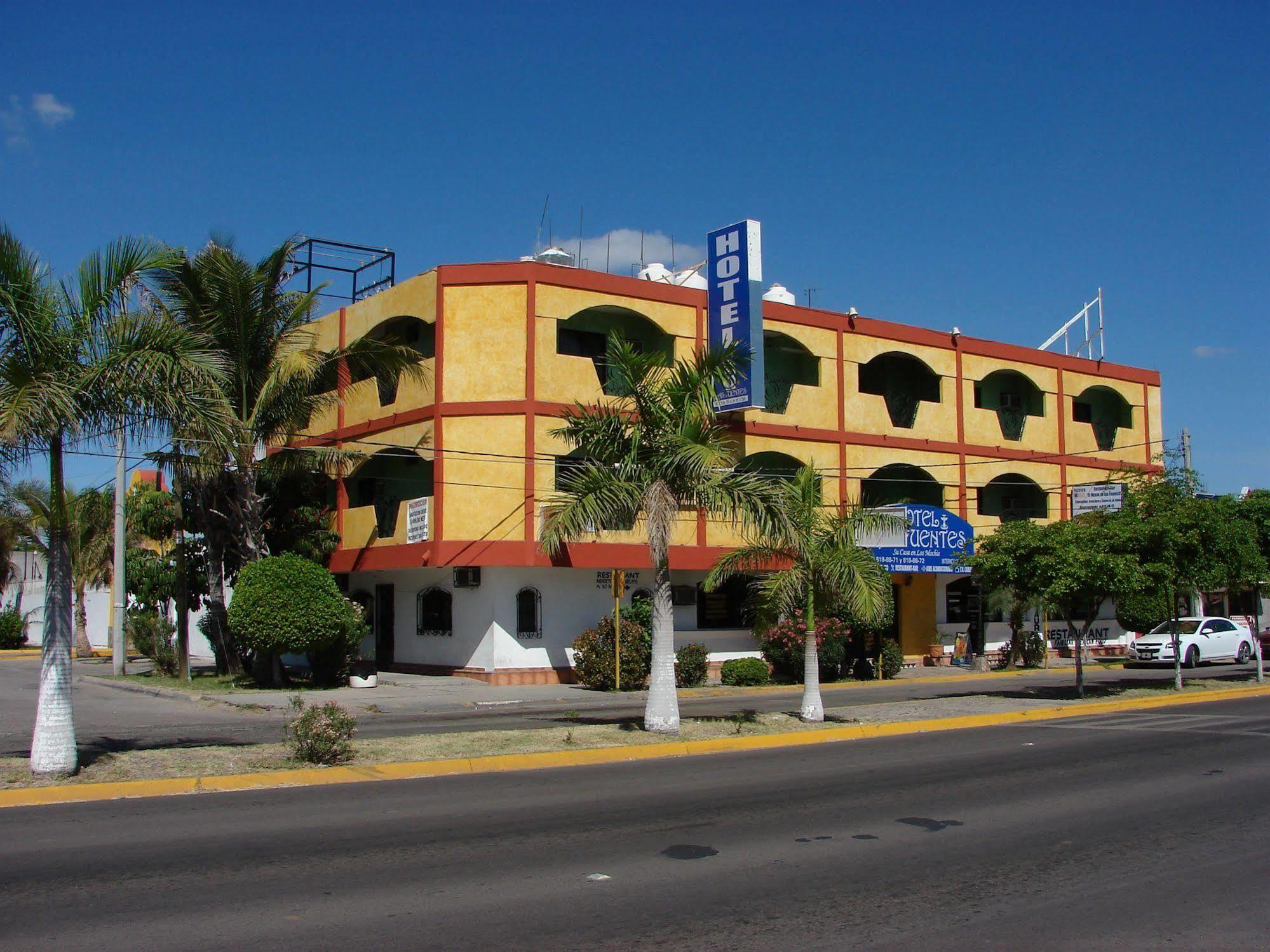 Hotel Las Fuentes Los Mochis Exterior photo